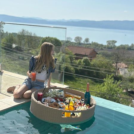 Casa Farmak - 4 Bedroom Lux Apartment With Infinity Pool & Lake View 奥赫里德 外观 照片