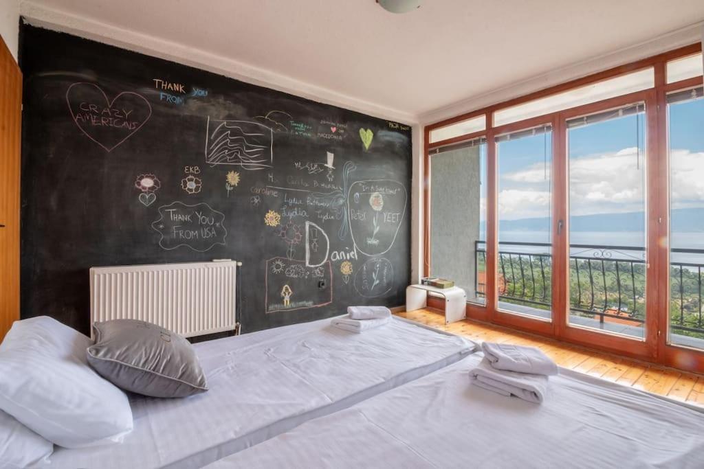 Casa Farmak - 4 Bedroom Lux Apartment With Infinity Pool & Lake View 奥赫里德 外观 照片