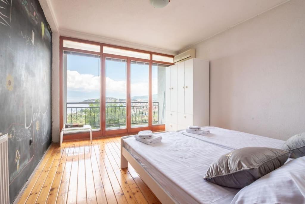 Casa Farmak - 4 Bedroom Lux Apartment With Infinity Pool & Lake View 奥赫里德 外观 照片