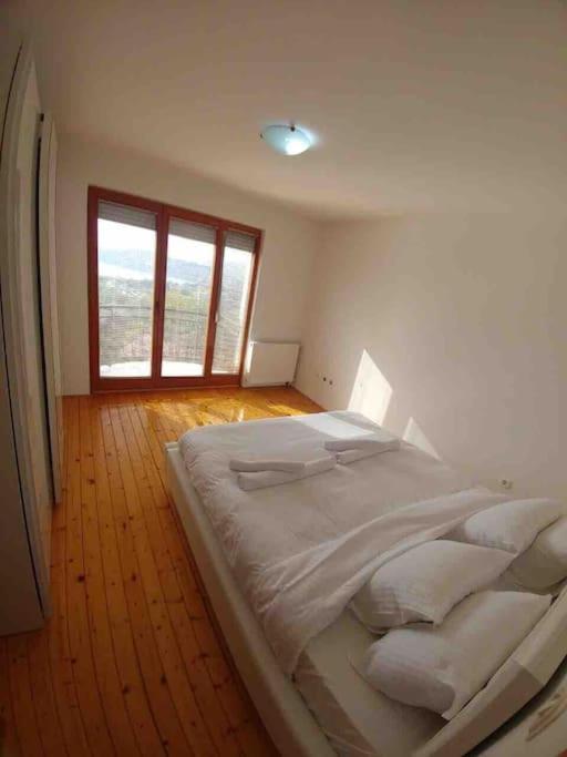 Casa Farmak - 4 Bedroom Lux Apartment With Infinity Pool & Lake View 奥赫里德 外观 照片